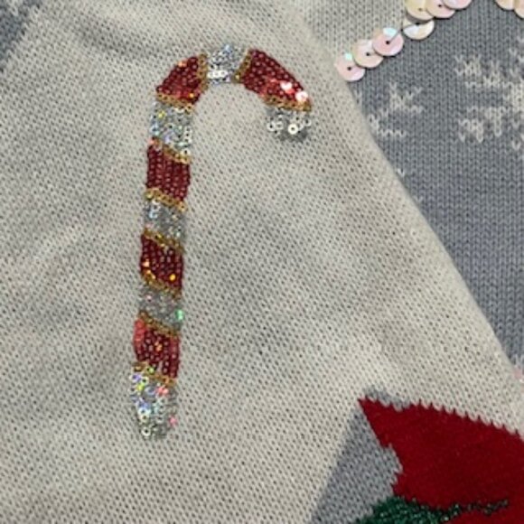 NEW 33 Degrees Women’s Christmas Holiday Sweater Size XXL V Neck Sequins - Picture 6 of 13